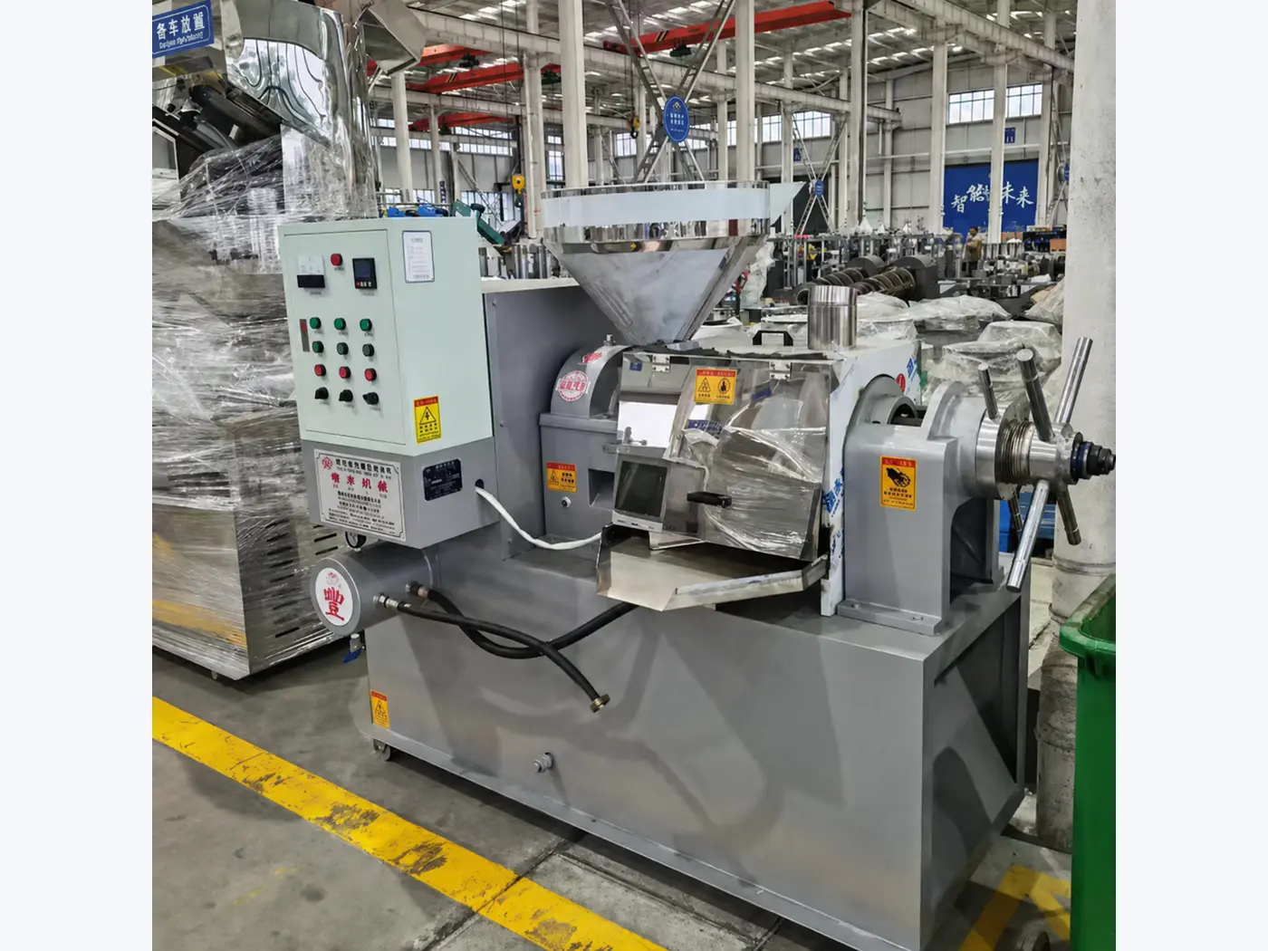 Screw Oil Press untuk aplikasi proses industri